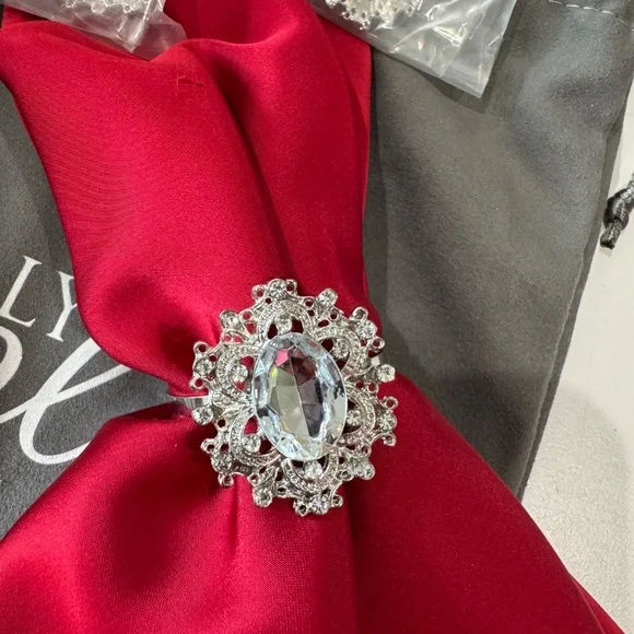 125 Rhinestone Decorative Napkin Rings and 125 Rhinestone Decorative Buckles - Picture 2 of 5